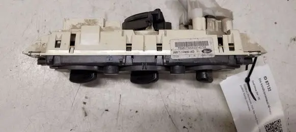 Ford Focus Climate control unit 3M5T19980AD 69607320