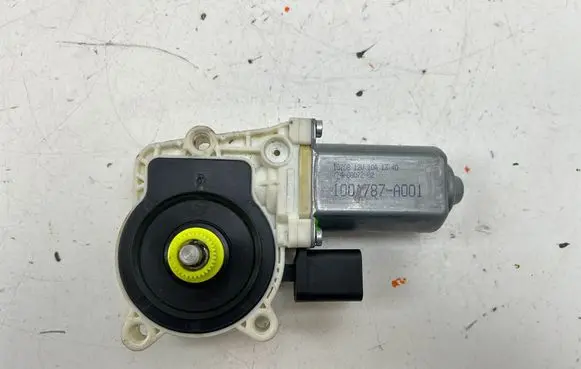 Dodge Nitro Front door window regulator motor 1001787A001