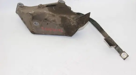 BMW 3 E90 E91 Engine mounting bracket 6775041 5C230110