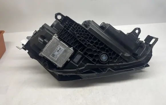 Headlight/headlamp