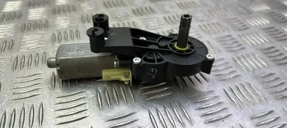 Mercedes-Benz E W212 Seat adjustment motor P10725501