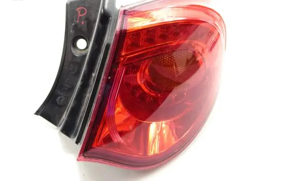 Alfa Romeo Giulietta Rear/tail lights 41099900010 1513612