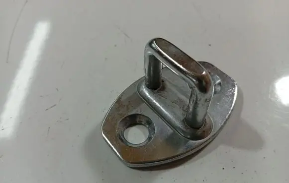 Volkswagen Polo IV 9N3 Rear door lock loop/hook striker 3B0837033AG