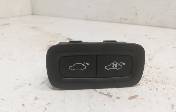 Volvo S90, V90 Tailgate/boot open switch button 31674801 3868780750