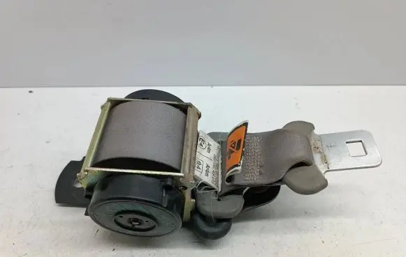 Mazda 3 I Middle seatbelt (rear) 602499800 6032798