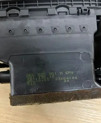 Audi A4 S4 B6 8E 8H Dash center air vent grill 8E0820951H