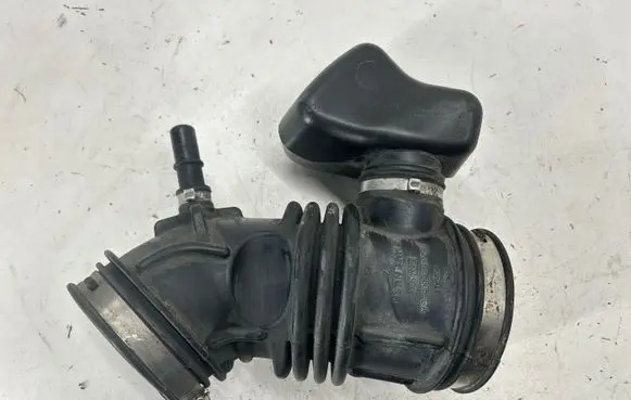 Ford Edge II Air intake hose/pipe F2G39F805CA