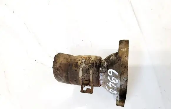 Engine coolant pipe/hose