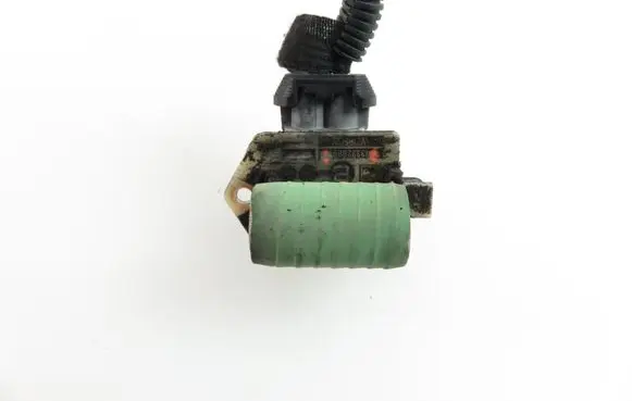 Opel Meriva B Coolant fan relay 13332669
