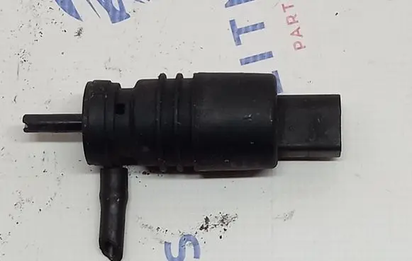 BMW 5 E39 Headlight washer pump 