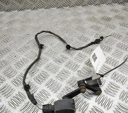 Mercedes-Benz E W238 Rear air suspension level height sensor A0009053704