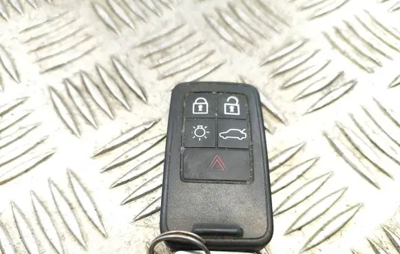 Volvo S60 Ignition key/card 