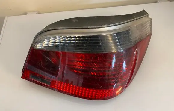 BMW 5 E60 E61 Rear/tail lights 6910768