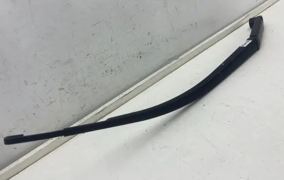 Mazda 6 Front wiper blade arm 