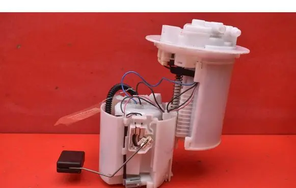 Toyota Avensis Verso In-tank fuel pump 
