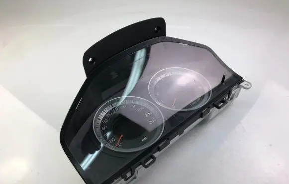 Volvo S60 Speedometer (instrument cluster) 31296368AB