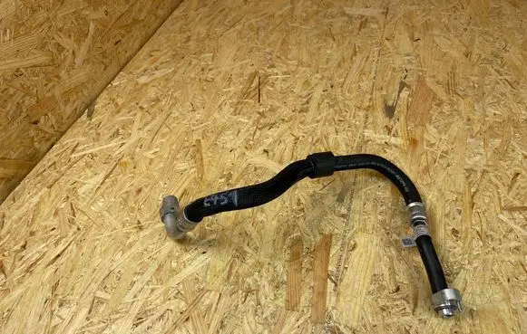 Volvo XC40 Air conditioning (A/C) pipe/hose 6834655