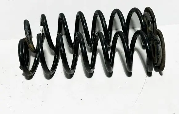 Volkswagen Golf VII Rear coil spring 5Q0511115BJ 13843