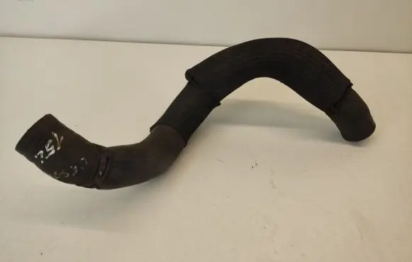 Nissan Qashqai+2 Engine coolant pipe/hose