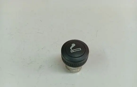 Opel Meriva A Cigarette lighter