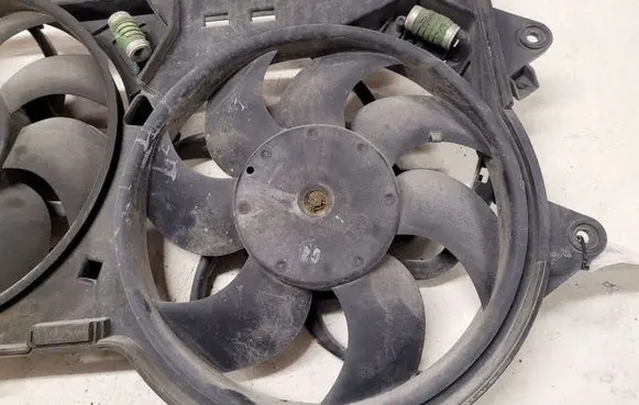 Fiat Punto (188) Fan set