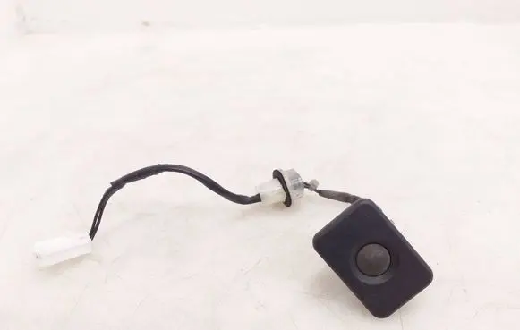 Mazda CX-5 Tailgate/boot open switch button GS2A676S0