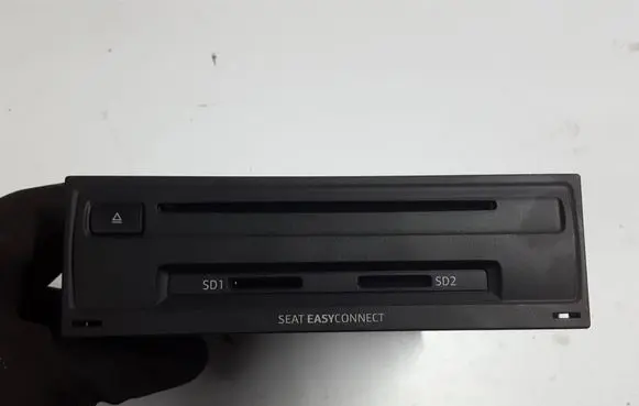 Seat Leon (5F) Navigation unit CD/DVD player 5E0035858XAUTOP 5F0035858
