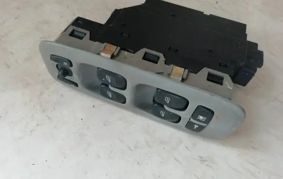 Volvo V70 Other switches/knobs/shifts 30658146 MD153500053 4W15E