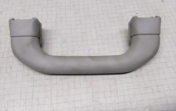 Mercedes-Benz C W203 Front interior roof grab handle A2038100451