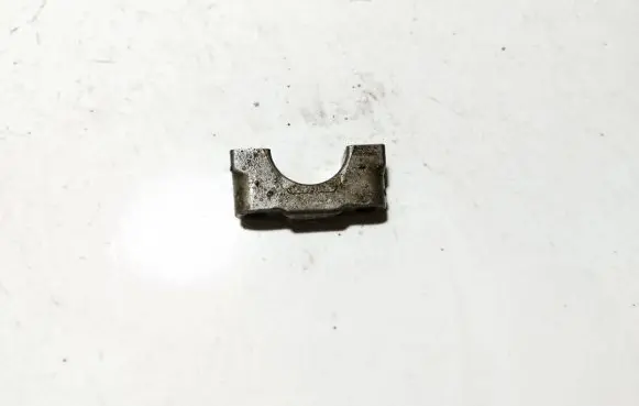 Mitsubishi Colt Camshaft holder 