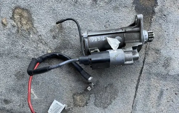 Volkswagen T-Roc Starter motor 02E911024M