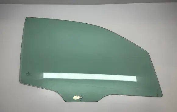 Volkswagen Amarok Front door window glass four-door