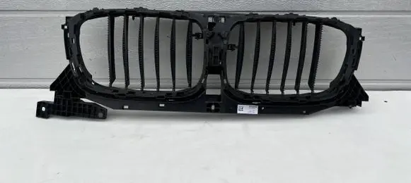 BMW X3 G01 Front bumper upper radiator grill 749722803 81908103 2087Z161L0