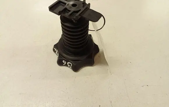 Volkswagen PASSAT B6 Spare wheel bolt