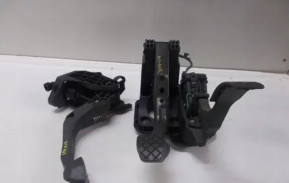 Seat Ibiza IV (6J,6P) Clutch pedal 656232