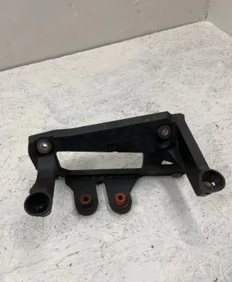 BMW 5 E60 E61 Active stabilizer control/Valve assembly holder 3720676120704
