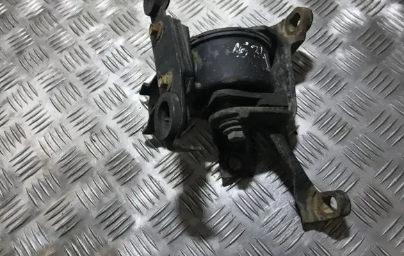 Ford Mondeo MK II Engine mount bracket 97bb7m124aa 97bb-7m124-aa