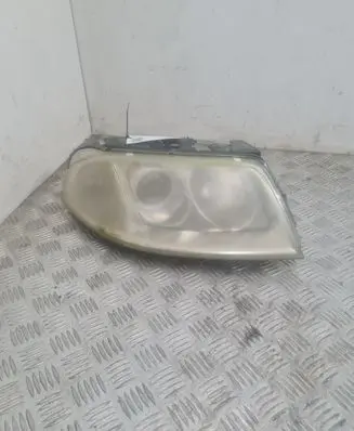 Volkswagen PASSAT B5.5 Headlight/headlamp 3B0941016AK