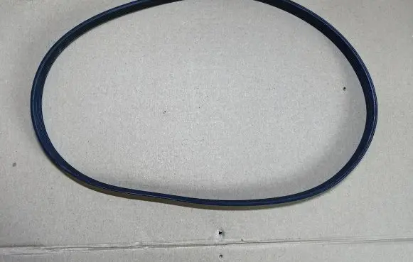 Volkswagen Golf VIII Alternator belt 06Q903137A