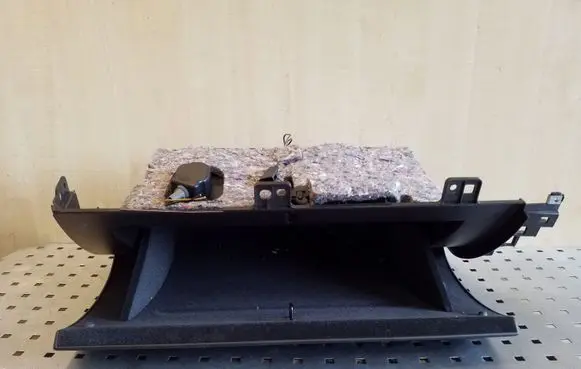 Jaguar XF X250 Glove box 198600110202