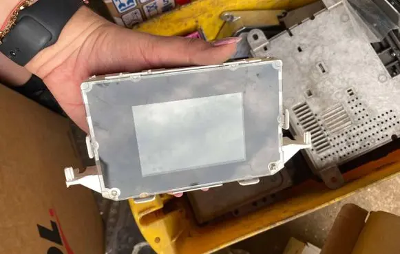 Ford Focus Screen/display/small screen 10R-035345