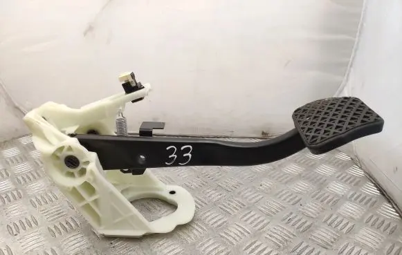 BMW 3 F30 F35 F31 Brake pedal 6876798