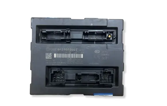 Audi A5 8T 8F Comfort/convenience module 8K0907064C 5DK00991830 8K0907061