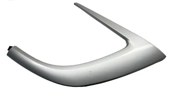 Rear fender molding trim