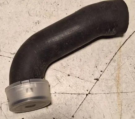 Intercooler hose/pipe