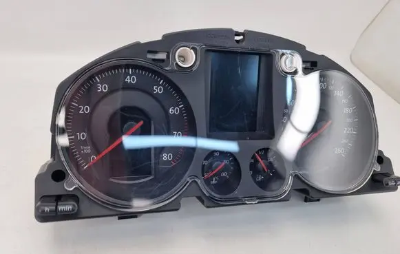 Volkswagen PASSAT B6 Speedometer (instrument cluster)
