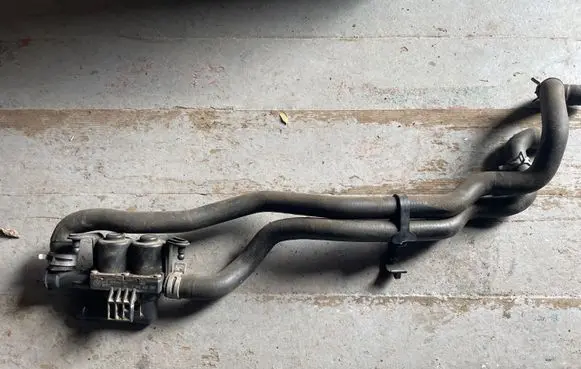 BMW 5 F10 F11 Coolant heater control valve 9119164