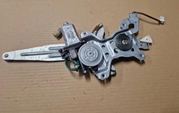 Mitsubishi L200 Rear door window regulator with motor MR144538
