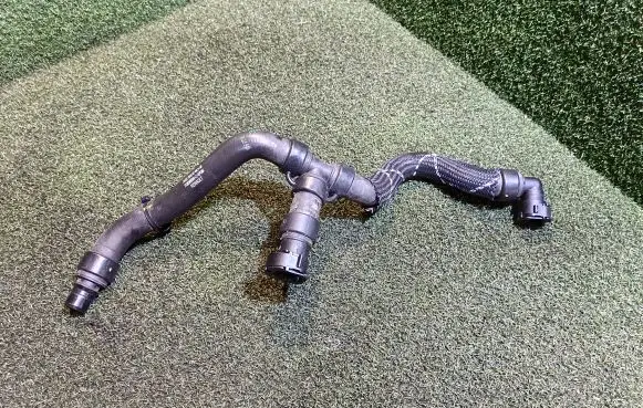 Renault Master III Engine coolant pipe/hose 212834559R