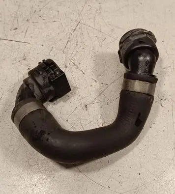 BMW X5 E70 Engine coolant pipe/hose 37767102